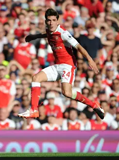 Arsenal V Liverpool 2016-17 Prints: Arsenal vs Liverpool: Hector Bellerin's Performance at the Emirates Stadium (2016-17)