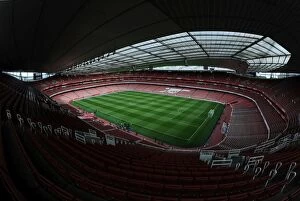 Images Dated 14th August 2016: Arsenal vs Liverpool: Premier League Showdown at Emirates Stadium