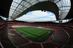 Arsenal V Liverpool 2016-17 Prints: Arsenal vs. Liverpool Showdown: 2016-17 Premier League Clash at Emirates Stadium
