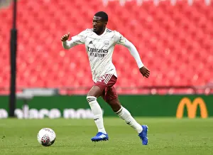 Arsenal vs Liverpool Showdown: Ainsley Maitland-Niles in Action - FA Community Shield 2020-21: A Battle at Wembley