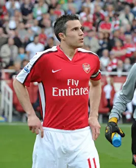 Arsenal vs Manchester City 0-0: Robin van Persie's Determined Performance at Emirates Stadium, FA Barclays Premier League