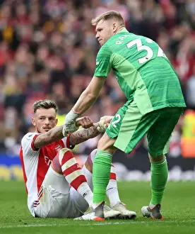 Arsenal vs Manchester City: Ben White's Injury Moment in 2021-22 Premier League Clash