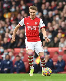 Arsenal vs Manchester City: Martin Odegaard in Action at the Emirates Stadium, Premier League 2021-22