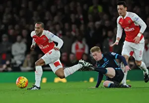 Arsenal vs Manchester City: Walcott Fouls by De Bruyne (2015-16)