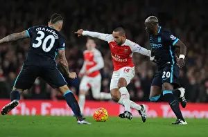 Arsenal vs Manchester City: Walcott's Battles with Otamendi and Mangala (2015-16)