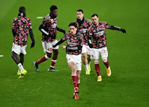 Arsenal V Manchester United 2020-21 Prints: Arsenal vs Manchester United: Hector Bellerin Prepares Amid Empty Emirates Stadium (Premier League 2020-21)