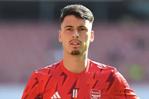 Arsenal vs Manchester United: Martinelli's Warm-Up - Premier League Showdown at Emirates Stadium (2023-24)