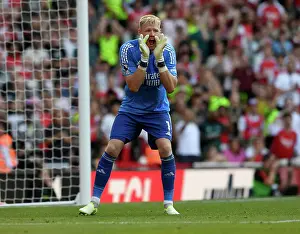 Arsenal vs Manchester United: Aaron Ramsdale in Action, 2023-24 Premier League