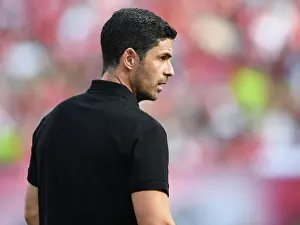Arsenal V Manchester United - Pre Season 2023-24 Prints: Arsenal vs Manchester United: Arteta's Pre-Season Clash at MetLife Stadium (2023)