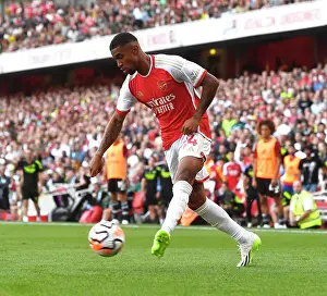 Arsenal vs Manchester United: Battle for Premier League Glory (2023-24)