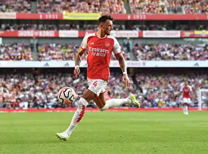 Arsenal vs Manchester United: Battle for Premier League Supremacy (2023-24)