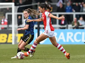 Arsenal vs Manchester United: A Fight for Supremacy in the FA WSL - Rafaelle Souza vs Ella Toone Clash