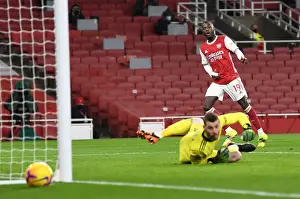 Arsenal vs Manchester United: Pepe's Wide Shot in Empty Emirates Stadium - Premier League 2020-21
