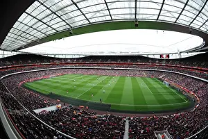 Arsenal V Manchester United 2012-13 Prints: Arsenal vs Manchester United Showdown at the Emirates Stadium (2012-13)