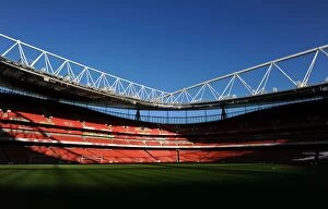 Images Dated 13th December 2014: Arsenal vs Newcastle United: Emirates Stadium, Premier League Showdown (December 2014)