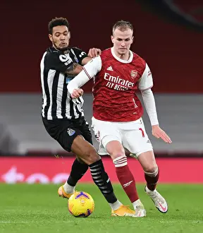 Arsenal vs Newcastle United: Rob Holding Holds Off Joelinton in Empty Emirates Stadium, Premier League 2020-21