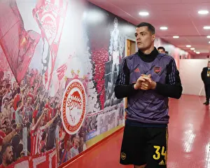 Arsenal vs. Olympiacos: UEFA Europa League First Leg (2020) - Arsenal Player in Action