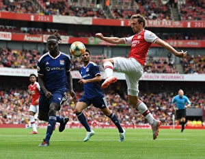 Images Dated 28th July 2019: Arsenal vs. Olympique Lyonnais: Emirates Cup Showdown, 2019