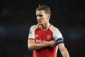 Arsenal V PSV Eindhoven 2023-24 Prints: Arsenal vs PSV Eindhoven: Champions League Clash at the Emirates (2023-24)