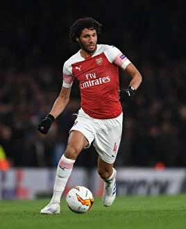 Arsenal v SSC Napoli 2018-19 Collection: Arsenal vs. S.S.C. Napoli - Mohamed Elneny in Action during the 2018-19 Europa League Quarterfinal