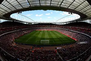Arsenal vs Stoke City: Premier League Showdown at Emirates Stadium (2015-16)