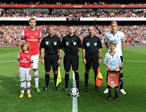 Spurs Prints: Arsenal vs. Tottenham: 2013-14 Premier League Showdown - The Captains Pre-Match Handshake