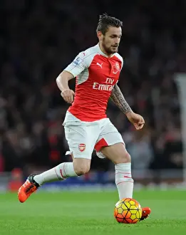 Arsenal V Tottenham Hotspur 2015-16 Prints: Arsenal vs. Tottenham: Debuchy in Action at the Emirates Stadium (Premier League 2015-16)
