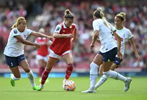 Arsenal vs. Tottenham: FA Womens Super League Showdown at Emirates Stadium (2022-23)