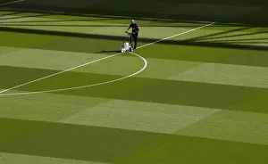 Arsenal vs. Tottenham: Pre-Match Pitch Preparation at Emirates Stadium (2019-20)