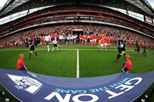 Arsenal V Tottenham Hotspur 2014-15 Prints: Arsenal vs. Tottenham: Premier League Clash at Emirates Stadium