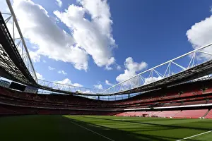 Arsenal vs. Tottenham: Premier League Rivalry at Emirates Stadium (2019-20)