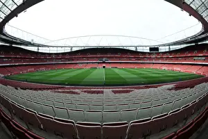 Arsenal V Tottenham Hotspur 2014-15 Prints: Arsenal vs. Tottenham Rivalry: Emirates Stadium (2014-15 Premier League)