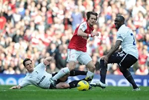 Images Dated 26th February 2012: Arsenal vs. Tottenham: Rosicky vs. Parker and King - London's Premier League Rivalry