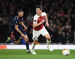 Arsenal vs Valencia: Koscielny Breaks Past Guedes in Europa League Semi-Final Showdown