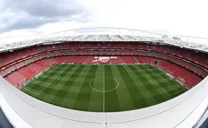 Arsenal vs Valencia: UEFA Europa League Semi-Final First Leg at Emirates Stadium