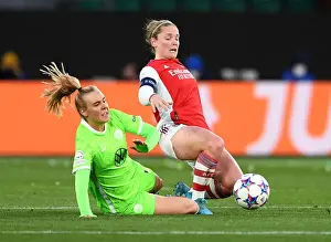 VfL Wolfsburg V Arsenal Women 2021-22 Prints: Arsenal vs. VfL Wolfsburg: A Battle in the UEFA Women's Champions League Quarterfinals
