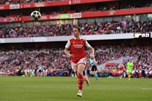 Arsenal Women V Vfl Wolfsburg 2022-23 Prints: Arsenal vs. VfL Wolfsburg: A Champions League Semifinal Showdown