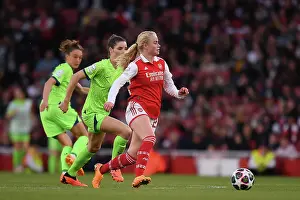 Arsenal Women V Vfl Wolfsburg 2022-23 Prints: Arsenal vs. VfL Wolfsburg: A Tense Semifinal Showdown in the UEFA Women's Champions League