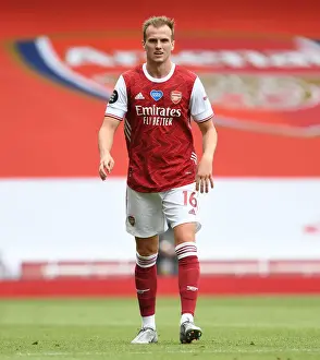 Arsenal vs. Watford: Rob Holding in Action at the Emirates Stadium (Premier League 2019-20)