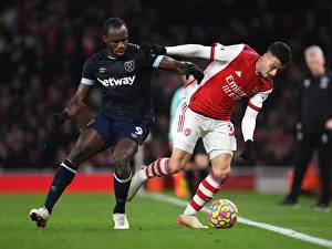 Arsenal V West Ham United 2021-22 Prints: Arsenal vs. West Ham: Martinelli vs. Antonio Clash in Premier League Showdown