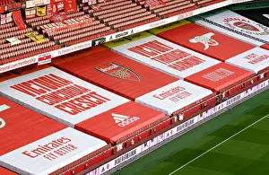 Arsenal vs. West Ham United: Emirates Stadium's Sea of Red