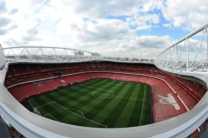 Arsenal vs Wigan Athletic: Emirates Stadium, Premier League Showdown (2011-12)