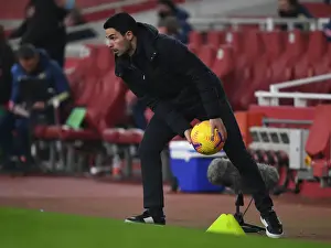 Arsenal vs. Wolverhampton Wanderers: Mikel Arteta Leads Empty Emirates Squad (2020-21 Premier League)