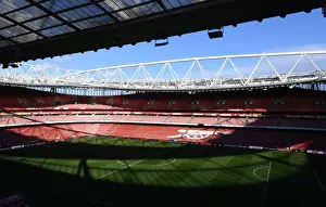 Arsenal vs. Wolverhampton Wanderers: Premier League Clash at Emirates Stadium