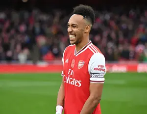 Arsenal vs. Wolverhampton Wanderers: Premier League Clash at Emirates Stadium (November 2019)