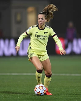HB Koge v Arsenal Women 2021-22 Collection: Arsenal WFC in Action: Lia Walti Battles for Possession against HB Koge in UEFA Women's Champions