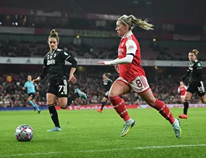 Images Dated 7th December 2022: Arsenal WFC v Juventus Football Club: Group C - UEFA Women's Champions League