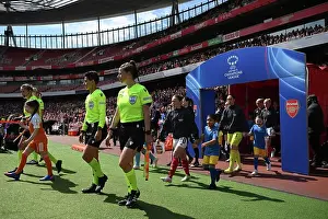 Arsenal WFC v Olympique Lyonnais - UEFA Women's Champions League Semi Final First Leg