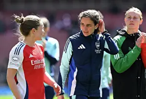 Arsenal Women V Olympic Lyonnais 2024-25 Prints: Arsenal WFC v Olympique Lyonnais - UEFA Women's Champions League Semi Final First Leg