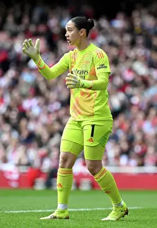 Arsenal Women V Olympic Lyonnais 2024-25 Prints: Arsenal WFC v Olympique Lyonnais - UEFA Women's Champions League Semi Final First Leg